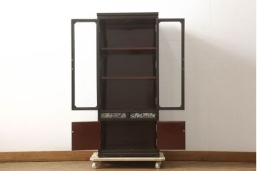 中古　美品　韓国民芸家具　華やかな螺鈿細工が高級感を放つ縦型キャビネット(ラデン、飾り棚、陳列棚、収納棚、戸棚、食器棚、カップボード)(定価約50万円)(R-060569)