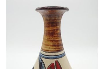 新垣薫作　壺屋焼　ダイナミックで鮮やかな魚文の花瓶(琉球陶器)(R-060585)