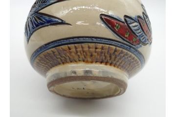 新垣薫作　壺屋焼　ダイナミックで鮮やかな魚文の花瓶(琉球陶器)(R-060585)