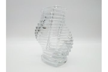 フランス　バカラ　Baccarat　螺旋状の美しいフォルムが印象的な花瓶　ツイスト　18cm(フラワーベース、フルレッドクリスタルガラス、箱なし)(R-060588)