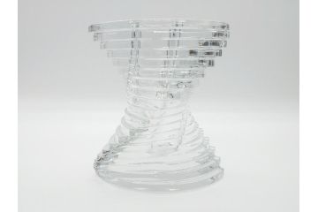 フランス　バカラ　Baccarat　螺旋状の美しいフォルムが印象的な花瓶　ツイスト　18cm(フラワーベース、フルレッドクリスタルガラス、箱なし)(R-060588)