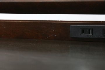 中古　北海道民芸家具　和モダンなデザインが和洋どちらのお部屋にも取り入れやすいドレッサーとスツールのセット(鏡台)(R-060590)