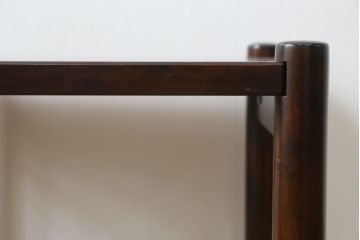 中古　北海道民芸家具　和モダンなデザインが和洋どちらのお部屋にも取り入れやすいドレッサーとスツールのセット(鏡台)(R-060590)