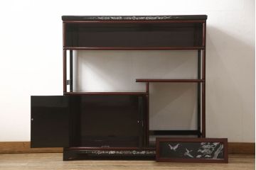 中古　アジア民芸家具　豪華な螺鈿(らでん)細工が美しい飾り棚(ラデン、収納棚、戸棚、茶棚、違い棚)(定価約90万円)(R-060591)