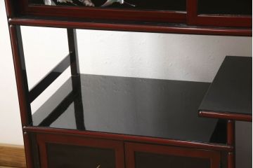中古　アジア民芸家具　豪華な螺鈿(らでん)細工が美しい飾り棚(ラデン、収納棚、戸棚、茶棚、違い棚)(定価約90万円)(R-060591)