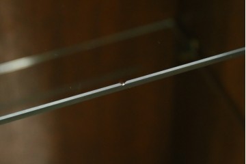 中古　美品　DREXEL HERITAGE(ドレクセルヘリテイジ)　FRANCESCA(フランチェスカ)シリーズ 照明付き!堂々とした佇まいのキャビネット　定価約141万円相当　(R-060595)