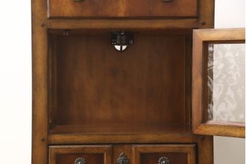 中古　美品　アメリカ輸入モデル　DREXEL HERITAGE(ドレクセルヘリテイジ)　マホガニー材　気泡ガラスがレトロな雰囲気を醸し出すサイドキャビネット(飾り棚、陳列棚、収納棚、サイドチェスト)(R-060600)