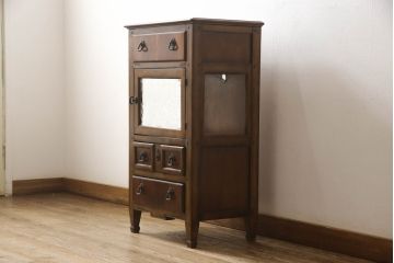 中古　美品　アメリカ輸入モデル　DREXEL HERITAGE(ドレクセルヘリテイジ)　マホガニー材　気泡ガラスがレトロな雰囲気を醸し出すサイドキャビネット(飾り棚、陳列棚、収納棚、サイドチェスト)(R-060600)