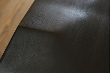 中古　北海道民芸家具　HM645　背板の波打つようなデザインが上品なラダーバックチェア2脚セット(椅子、ダイニングチェア、板座チェア)(R-060603)