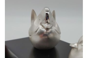 光一作　ころんとしたかわいい姿に癒される!　おしどりの置物　純銀製　ケース付き　オブジェ(R-060608)