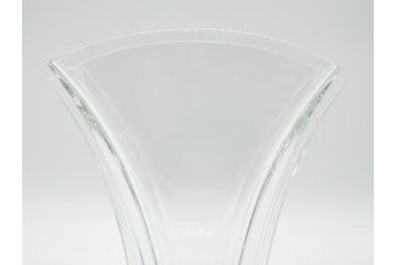 フランス　バカラ　Baccarat　ギンコ　クリスタルの透明感を堪能できるフラワーベース(花瓶、フルレッドクリスタルガラス、GINKGO、箱なし)(R-060612)