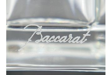 フランス　バカラ　Baccarat　ギンコ　クリスタルの透明感を堪能できるフラワーベース(花瓶、フルレッドクリスタルガラス、GINKGO、箱なし)(R-060612)