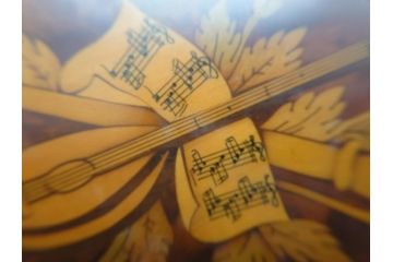 スイス製　REUGE　楽器と花のデザインが上品なリュージュ社のオルゴール　3曲72弁(CH3/72)(R-060615)
