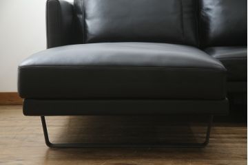 中古　特注品　カリモク家具(karimoku)　domani(ドマーニ)　Excel-Life(エクセルライフ)　本革(レザー)　USB9　ZSB9　メンズライクな空間演出におすすめのカウチソファセット(コーナーソファ、システムソファ、四人掛け、4人掛け)(定価約220万円)(R-060621)