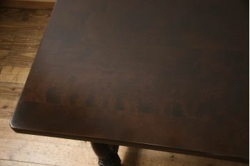 和製ビンテージ　北海道民芸家具　深みのある色合いとモダンな雰囲気が魅力的なダイニングテーブル(6人掛け、4人掛け、食卓、ヴィンテージ)(現行品同型の場合:定価約45万円)(R-060624)