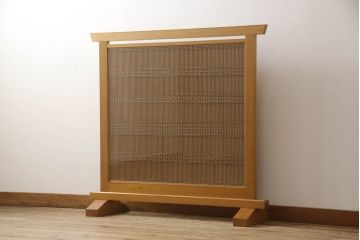 中古　クリアガラスが繊細なデザインを引き立たせる屋久杉の組子衝立て(つい立て、パーテーション、間仕切り)(R-060625)