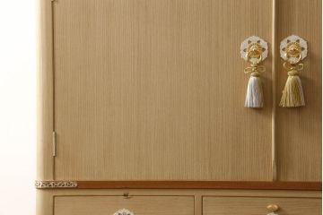 中古　最高級品　伝統工芸品　衣装盆付き　上品なデザインの飾り金具が魅力的な泉州総桐箪笥(胴丸、総桐たんす、引き出し、着物箪笥、衣装箪笥、和タンス、整理タンス)(定価推定約200万円)(R-060627)