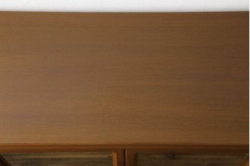 和製ビンテージ　北欧デザイン　オーク材　洗練されたシンプルさが魅力的なサイドボード(サイドキャビネット、収納棚、戸棚、リビングボード、ヴィンテージ)(R-060629)