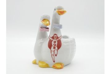昭和レトロ　グリコ灰皿　アヒル小物入れ　ニッポンビール灰皿　キリン栓抜き　昔懐かしい雰囲気のノベルティグッズ合計4点セット(R-060657)