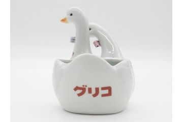 昭和レトロ　グリコ灰皿　アヒル小物入れ　ニッポンビール灰皿　キリン栓抜き　昔懐かしい雰囲気のノベルティグッズ合計4点セット(R-060657)