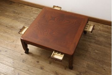 中古　美品　松本伝統　指物工芸家具　漆塗り　総欅(ケヤキ)材の杢目が美しい引き出し付き座卓(ローテーブル)(R-060659)