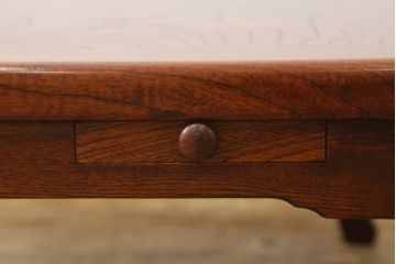 中古　美品　松本伝統　指物工芸家具　漆塗り　総欅(ケヤキ)材の杢目が美しい引き出し付き座卓(ローテーブル)(R-060659)