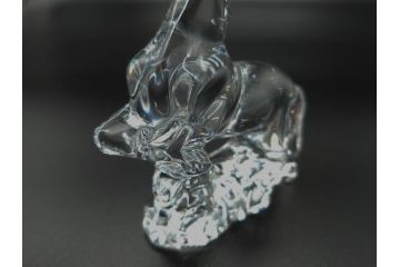 バカラ　Baccarat　美しく躍動的な馬のクリスタルオブジェ(干支、フランス、フルレッドクリスタルガラス)(R-060664)