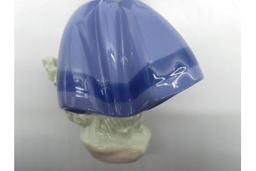 リヤドロ　LLADRO　首をかしげた愛らしい少女　しなやかなフォルムが美しい猫　花籠　リンダ　合計2点セット(フィギュリン、オブジェ、箱なし)(R-060672)