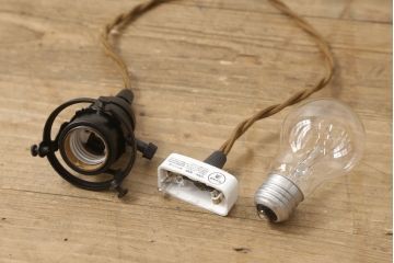 和製アンティーク　大正〜昭和初期　ブルーカラーの色ガラスシェードが空間のアクセントになるペンダントライト(和ガラス、被せガラス、電笠、天井照明、吊り下げ照明)(R-060676)