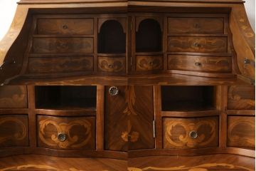中古　イタリア　高級家具　印象的なフォルムが目を惹く象嵌入りのライティングビューロー(簿記机、引き出し、チェスト、在宅用、在宅ワーク用、ワークデスク)(定価推定約90万円)(R-060684)