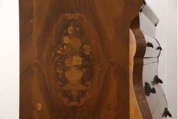 中古　イタリア　高級家具　印象的なフォルムが目を惹く象嵌入りのライティングビューロー(簿記机、引き出し、チェスト、在宅用、在宅ワーク用、ワークデスク)(定価推定約90万円)(R-060684)