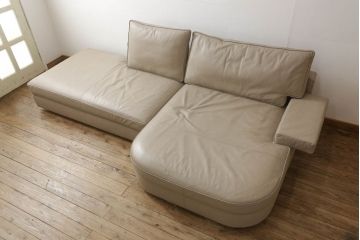 中古　美品　arflex(アルフレックス)　GRAN(グラン)　シンプルモダンな空間づくりに活躍する本革3人掛けソファ(レザー、3P、2人掛け、2P、カウチソファ)(定価約200万円)(R-060694)