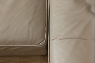 中古　美品　arflex(アルフレックス)　GRAN(グラン)　シンプルモダンな空間づくりに活躍する本革3人掛けソファ(レザー、3P、2人掛け、2P、カウチソファ)(定価約200万円)(R-060694)