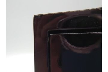 中古　伝統工芸　輪島塗り　凝ったデザインの引手金具と品のある花の絵柄が魅力の小引き出し(チェスト、小物収納、卓上収納)(定価約20万円)(R-060703)です。