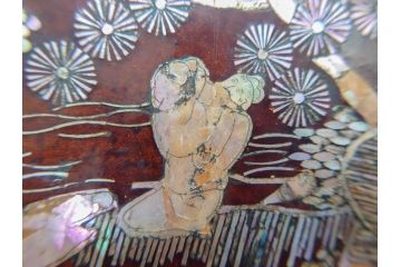 古い　虹色光沢が美しい螺鈿碁笥　碁石(蛤、那智黒、囲碁、箱付)(R-060705)