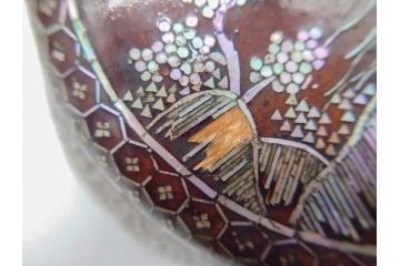 古い　虹色光沢が美しい螺鈿碁笥　碁石(蛤、那智黒、囲碁、箱付)(R-060705)