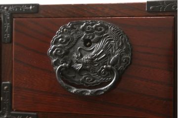 中古　美品　民芸家具　渡辺家具店　木地呂塗りの美しい仙台箪笥(和タンス、桐箪笥、桐たんす、引き出し、チェスト)(R-060707)