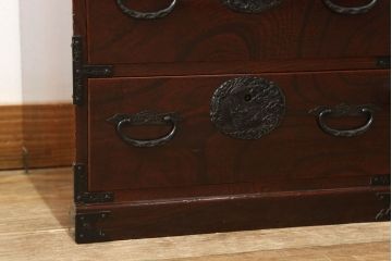 中古　美品　民芸家具　渡辺家具店　木地呂塗りの美しい仙台箪笥(和タンス、桐箪笥、桐たんす、引き出し、チェスト)(R-060707)