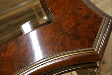 中古　DREXEL HERITAGE(ドレクセルヘリテイジ)　上品な佇まいが魅力的な大型ダイニングテーブル(4人掛け、6人掛け、8人掛け、食卓)(R-060712)