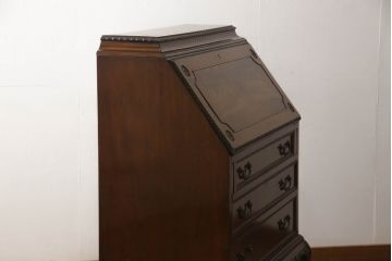 イギリスアンティークの中でも上手物!　高級品　マホガニー材　クロウ&ボール　クラシカルな装飾が魅力的!　ライティングビューロー(簿記机、引き出し、チェスト、在宅用、在宅ワーク用、ワークデスク)(R-060716)