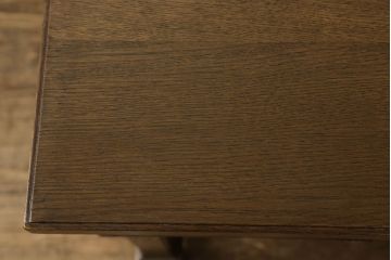 中古　神戸洋家具　ナラ材　挽き物脚が上品な雰囲気を醸し出す片袖机(在宅ワーク用、在宅用、ワークデスク、オフィスデスク、テーブル)(R-060723)