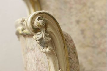 中古　イタリア高級家具　SILIK(シリック)　ロココ調　優雅で上品な空間づくりにぴったりな1人掛けソファ(一人掛けソファ、1P、アームソファ)(定価約60万円)(R-060724)