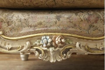 中古　イタリア高級家具　SILIK(シリック)　ロココ調　優雅で上品な空間づくりにぴったりな1人掛けソファ(一人掛けソファ、1P、アームソファ)(定価約60万円)(R-060724)