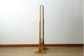 中古　美品　屋久杉　透かし彫りが和の雰囲気を高める姿見　(R-060732)