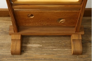 中古　美品　屋久杉　透かし彫りが和の雰囲気を高める姿見　(R-060732)
