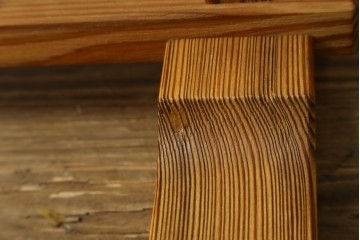 中古　美品　屋久杉　透かし彫りが和の雰囲気を高める姿見　(R-060732)