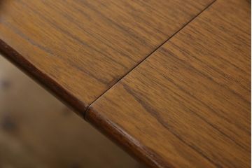 北欧ビンテージ　デンマーク　チーク材　すっきりとした佇まいが魅力的なエクステンションテーブル(ヴィンテージ、ダイニングテーブル、4人掛け、6人掛け、8人掛け、伸長式、食卓、作業台)(R-060746)