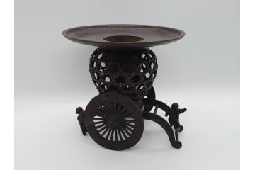 アンティーク　古銅　一生懸命に車を牽く唐子がかわいい御所車薄端(花器、真鍮)(R-060752)