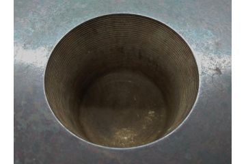 アンティーク　古銅　一生懸命に車を牽く唐子がかわいい御所車薄端(花器、真鍮)(R-060752)