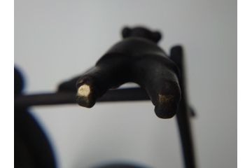 アンティーク　古銅　一生懸命に車を牽く唐子がかわいい御所車薄端(花器、真鍮)(R-060752)